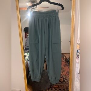 Athleta Girl Run Free Green Cargo Joggers